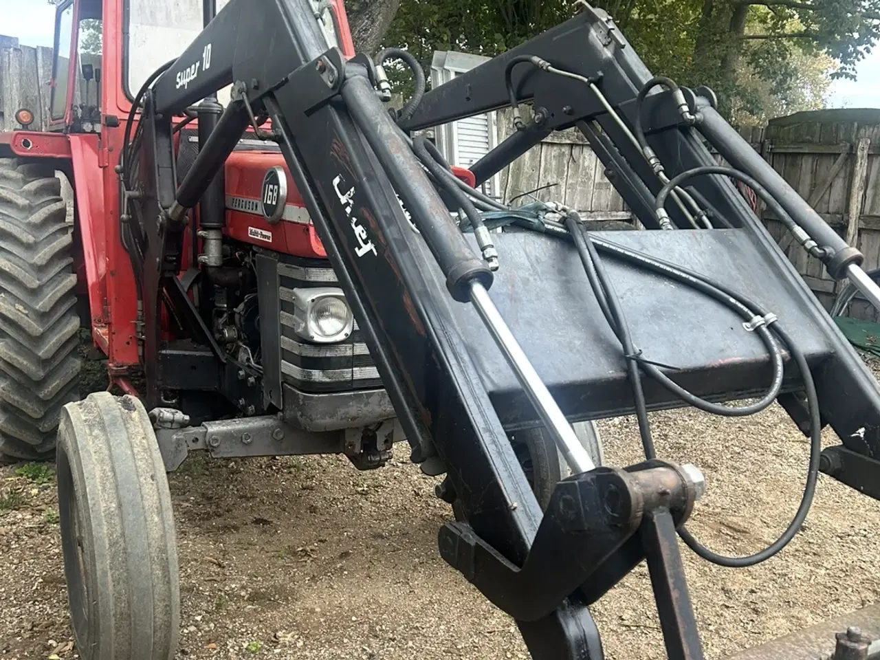Billede 3 - MF 168 MP + frontlæsser inkl redskaber