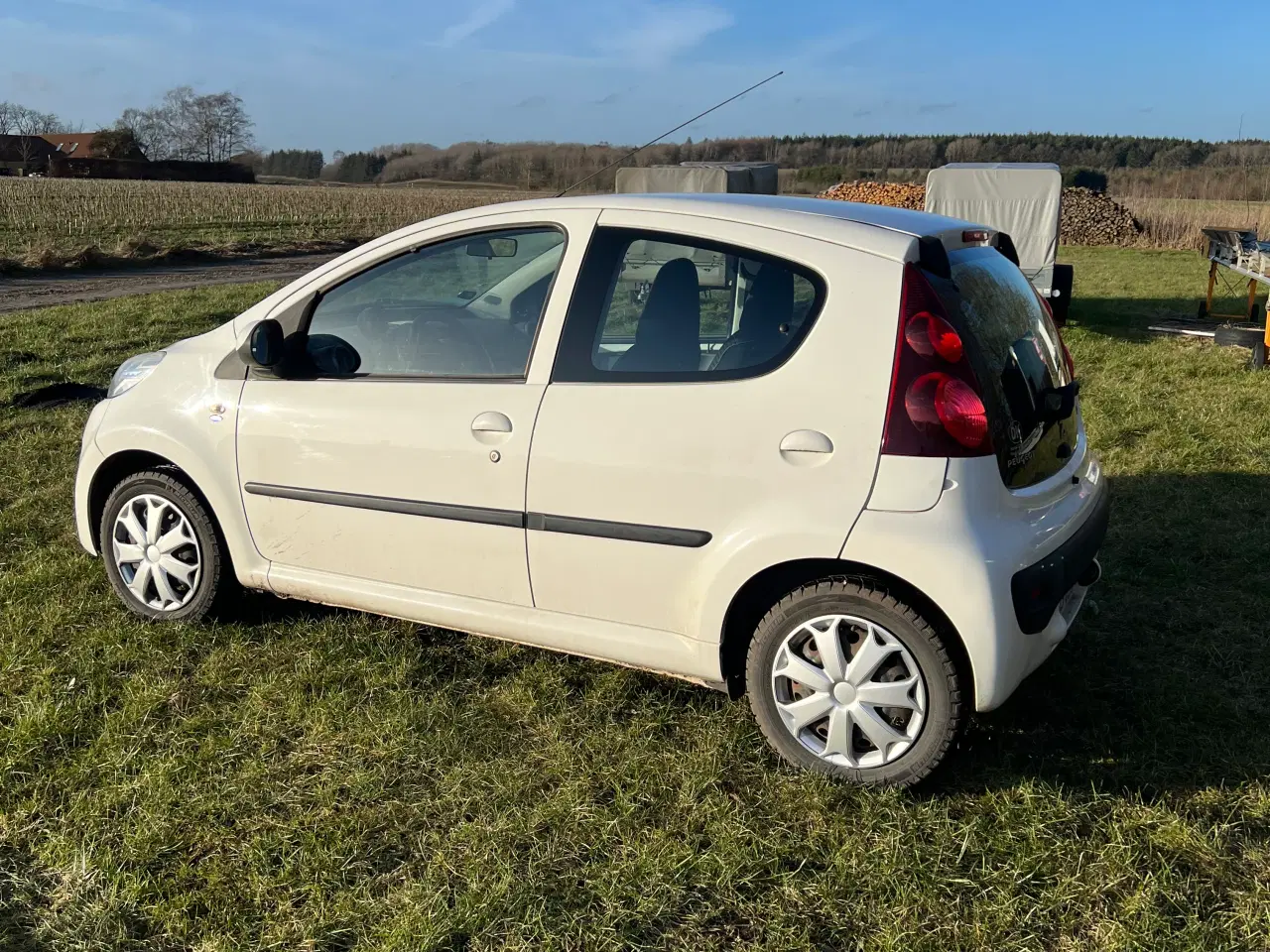 Billede 4 - Rigtig fin nysynet Peugeot 107