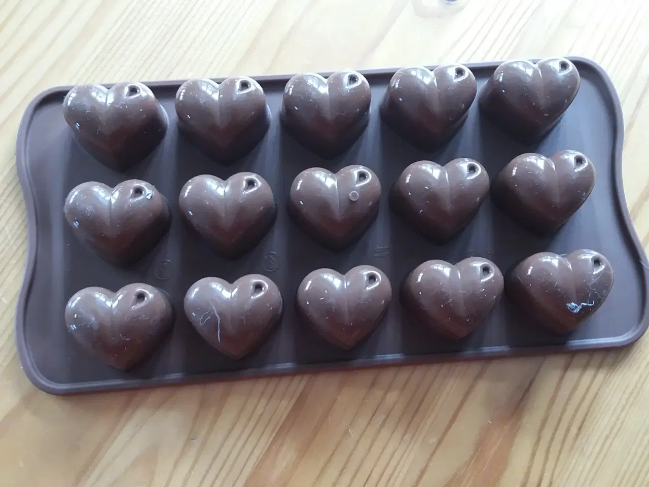 Billede 2 - Hjerte med Hak. Silikone Chokoladeform, Silikomart
