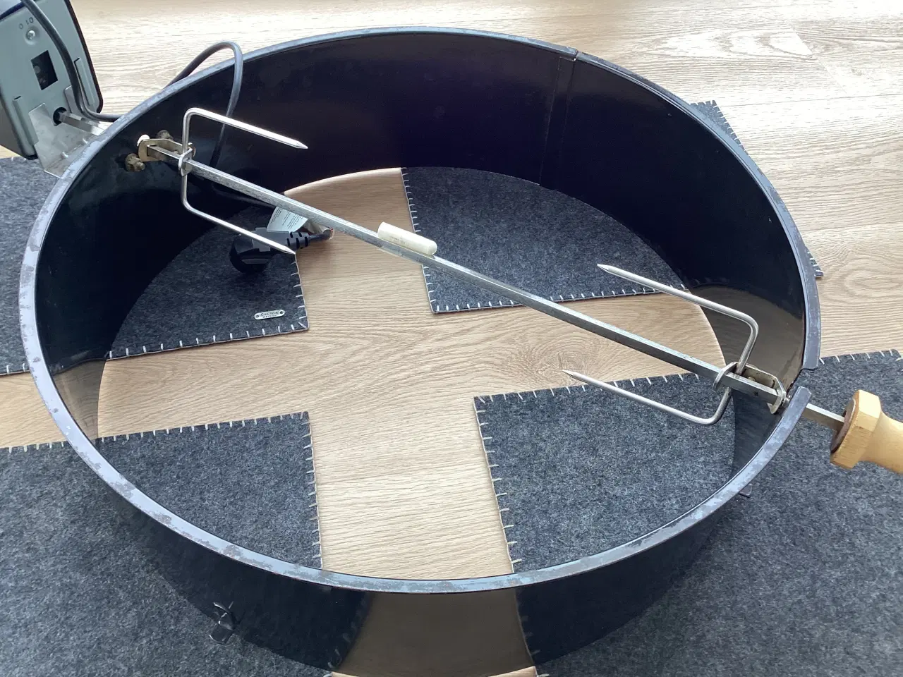 Billede 3 - Weber Rotisserie til 57 cm grill