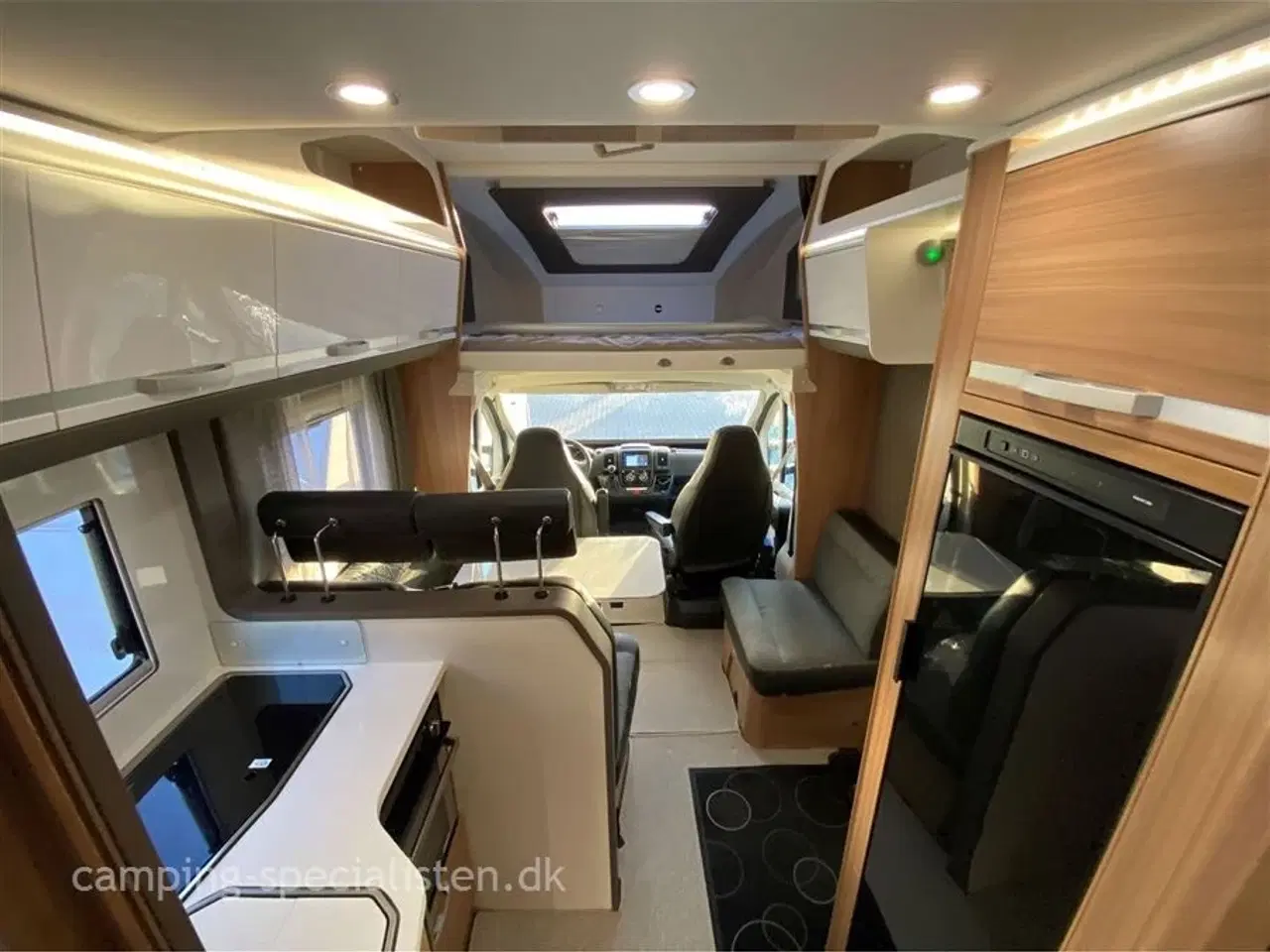 Billede 6 - 2021 - Adria Coral XL Axess A670 SL ”All-in”   Rigtig pæn og velholdt autocamper - Adria Coral XL Axess A670 SL ALL-in model 2021 kan nu ses hos Camping-Specialisten.dk