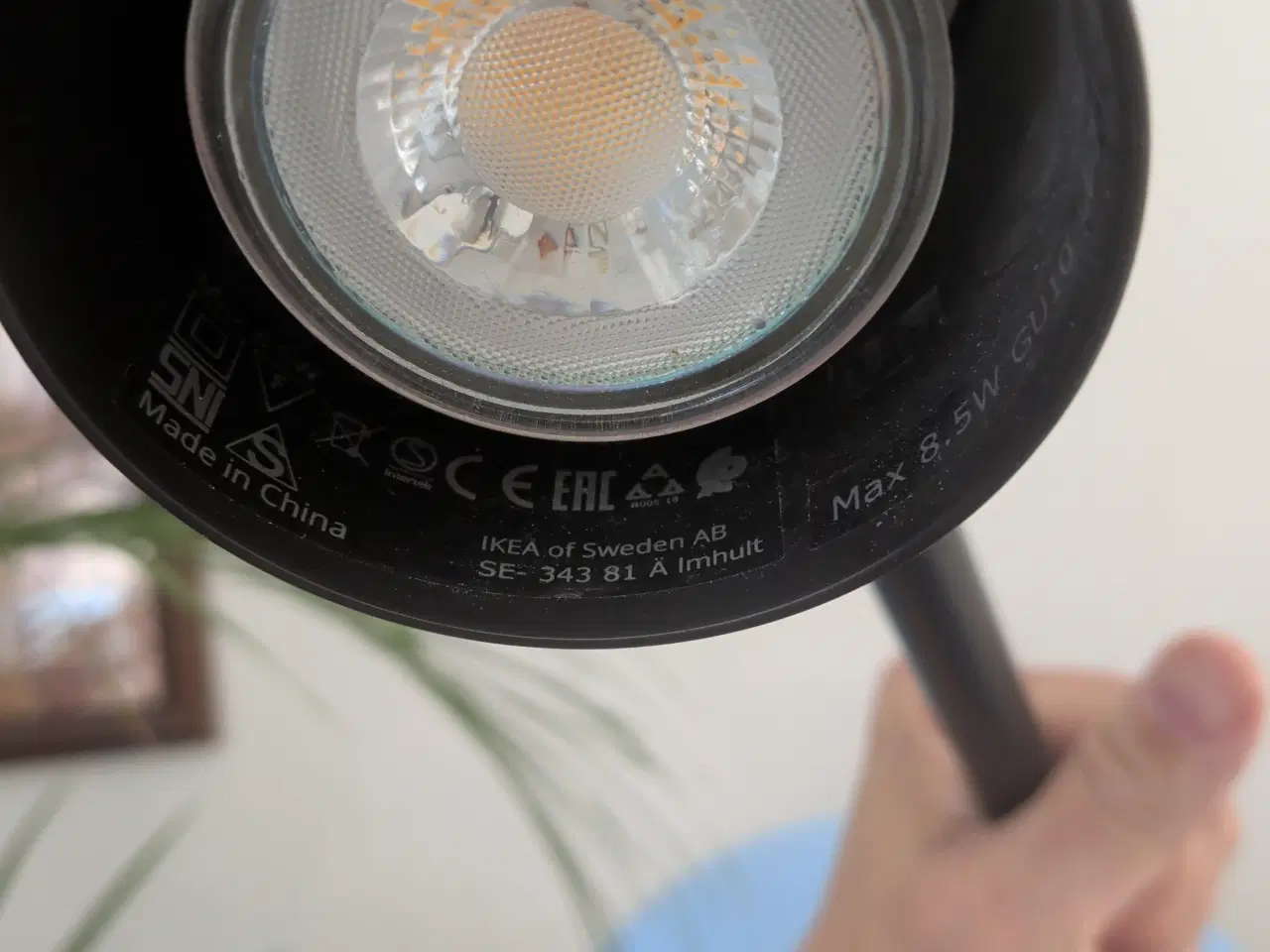 Billede 4 - Sort væghængt ikea lampe 