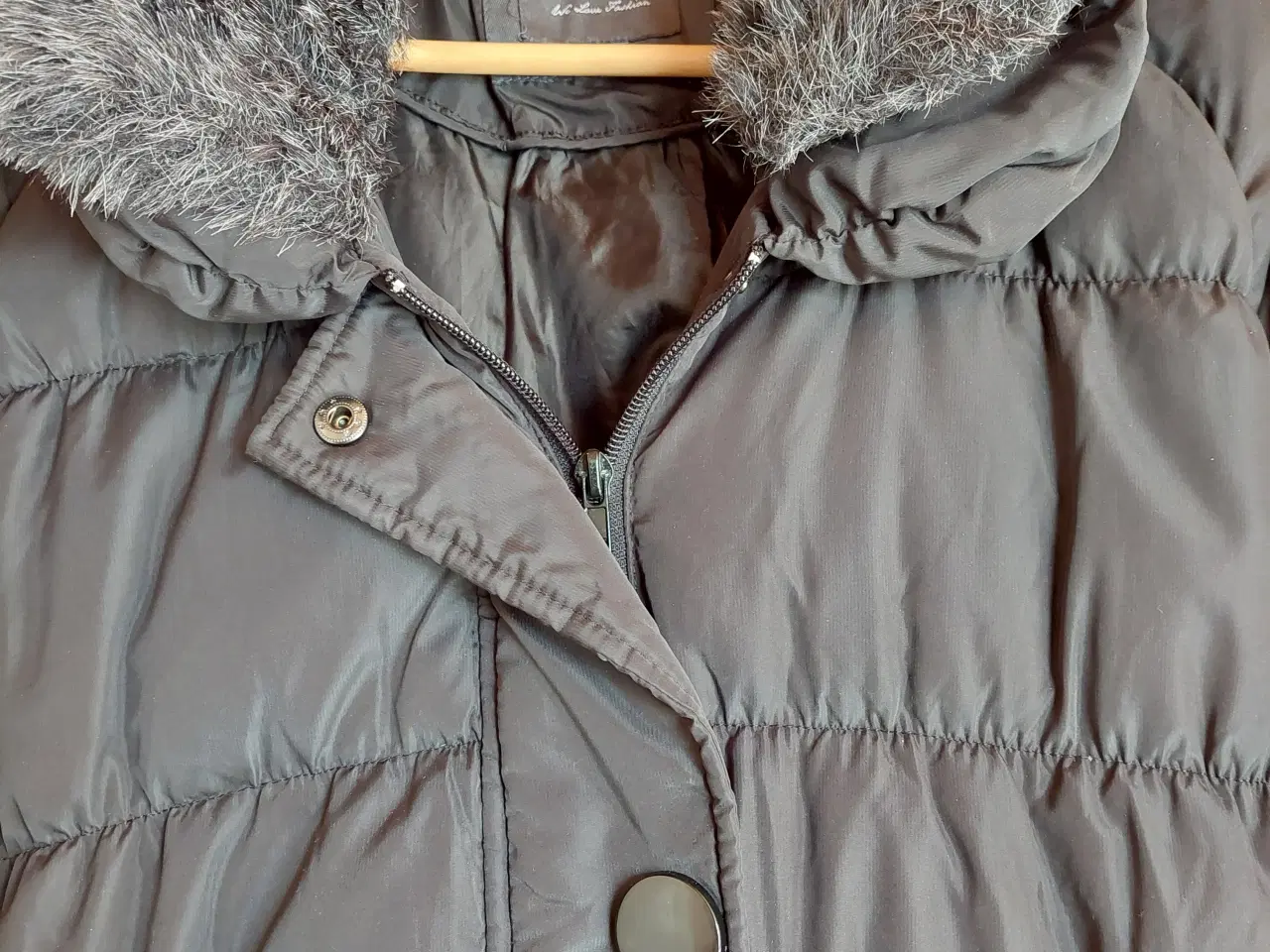 Billede 1 - Pæn Vinter Frakke sort str M