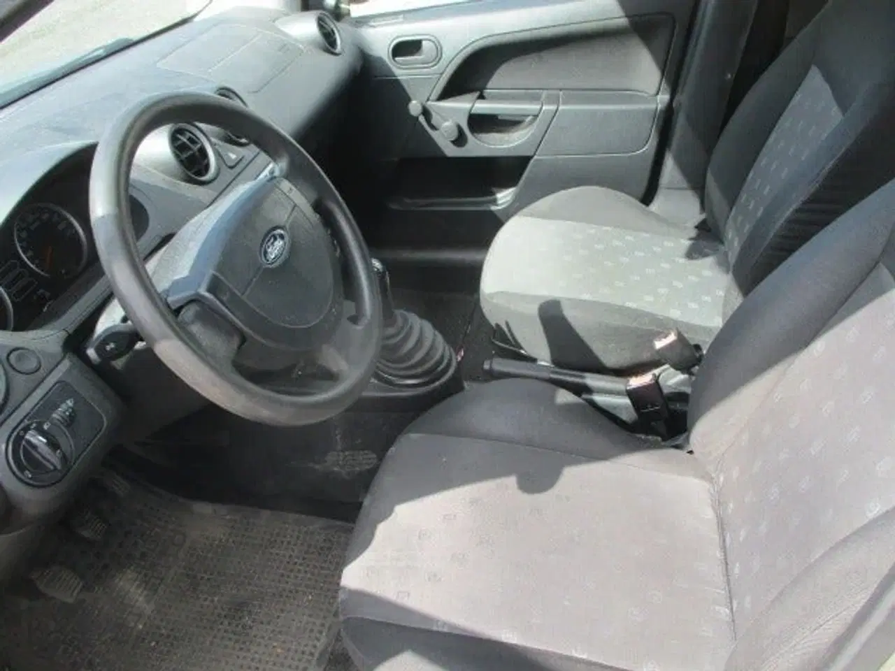 Billede 6 - Ford Fiesta 1,3 Ambiente