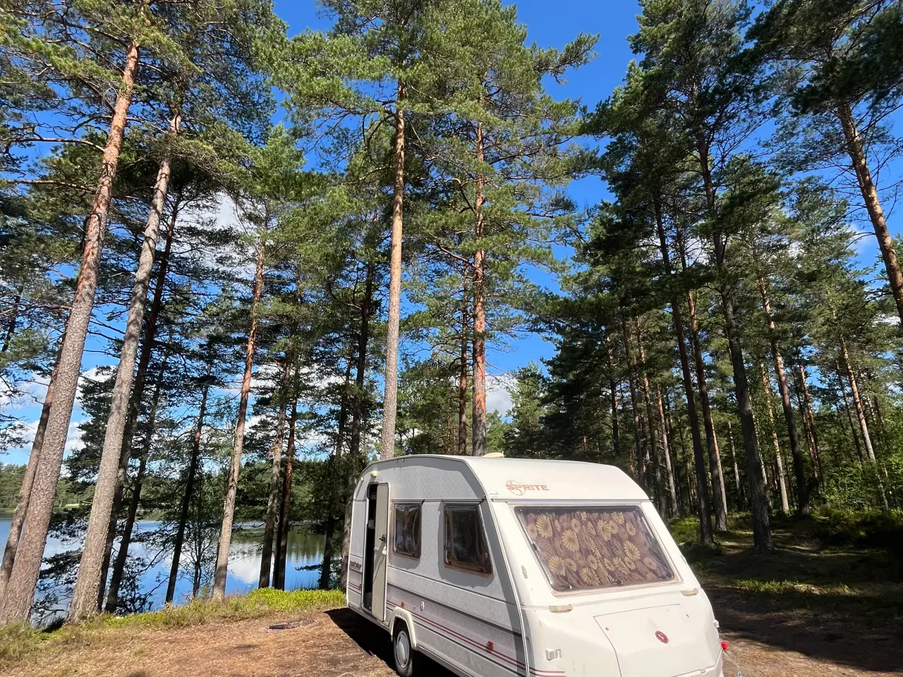 Billede 12 - Hyggelig og nyrenoveret campingvogn til salg