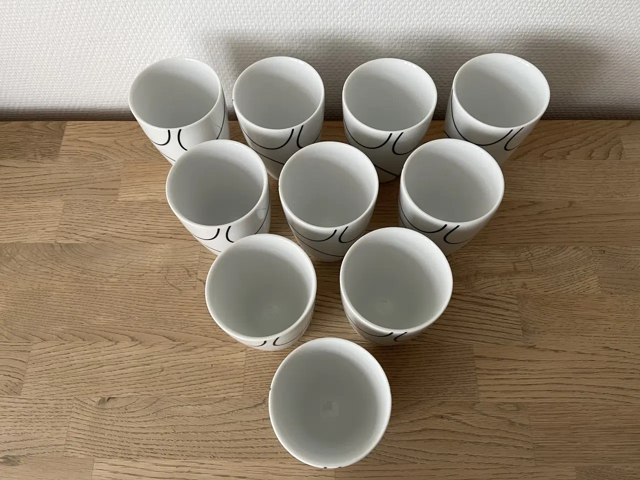 Billede 2 - MENU SORT KONTUR termokrus: 45 kr./stk.