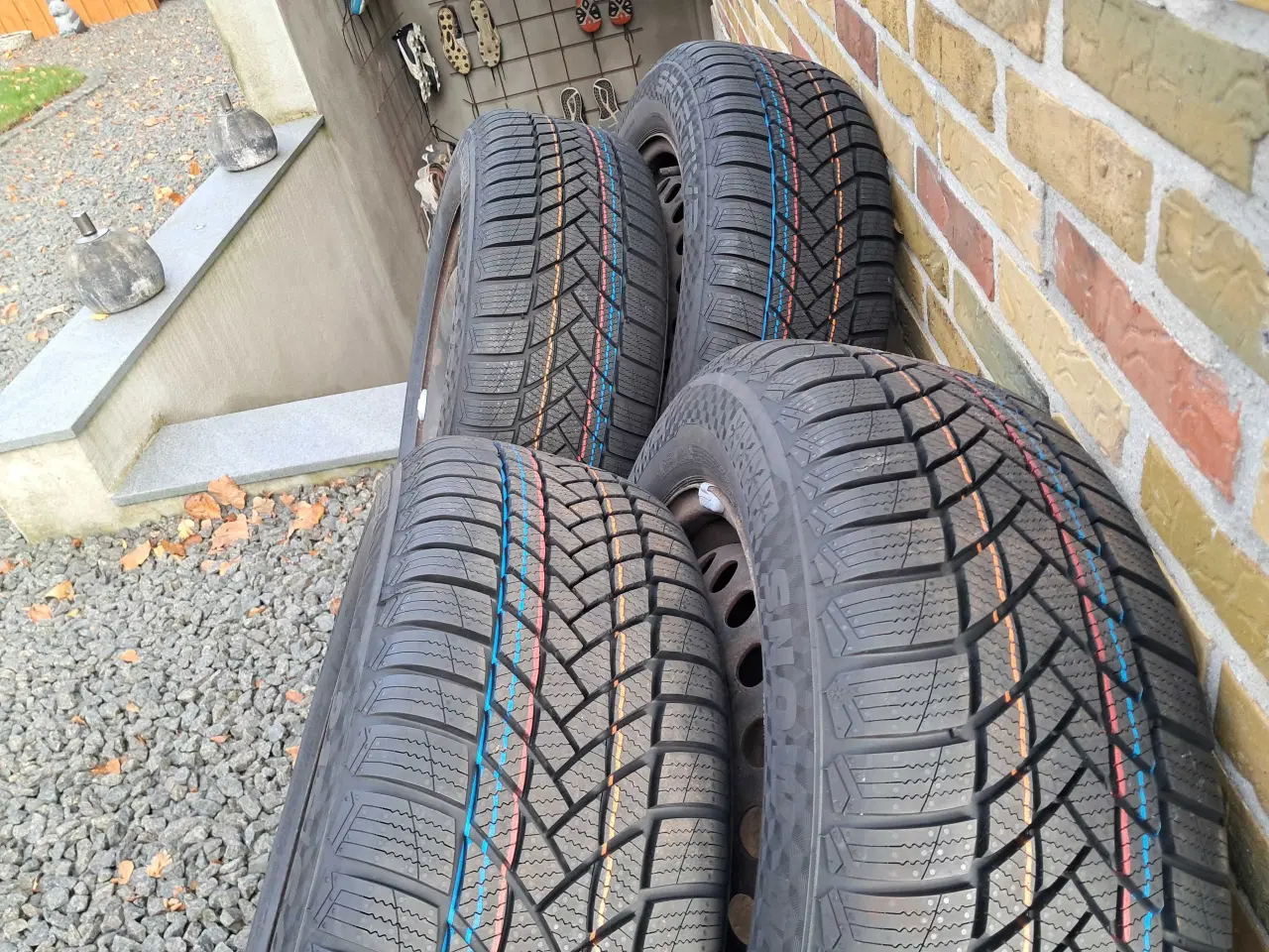 Billede 4 - Nye vinterhjul til Ford