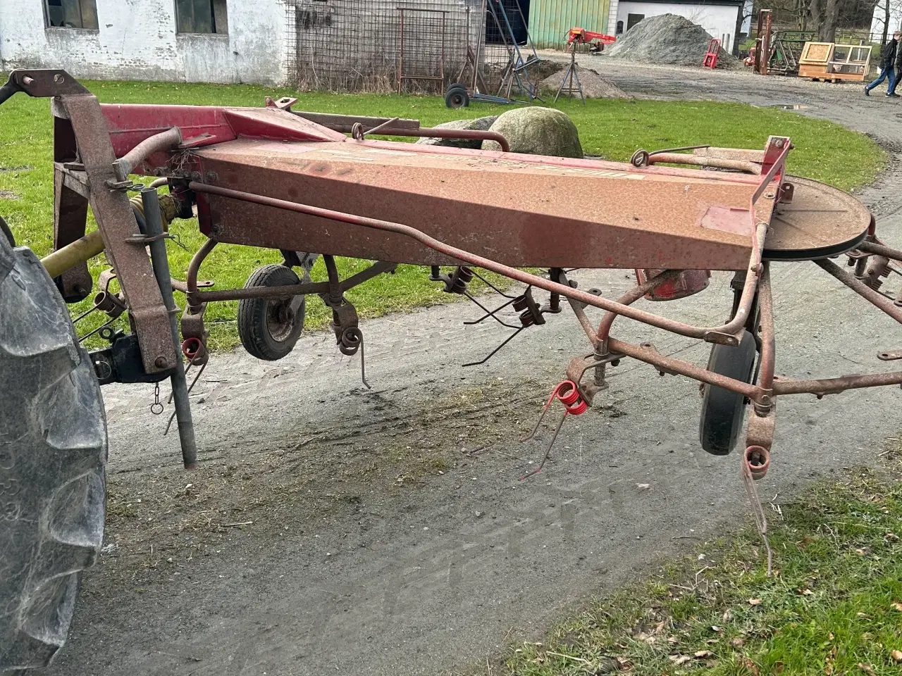 Billede 1 - Jf høvender