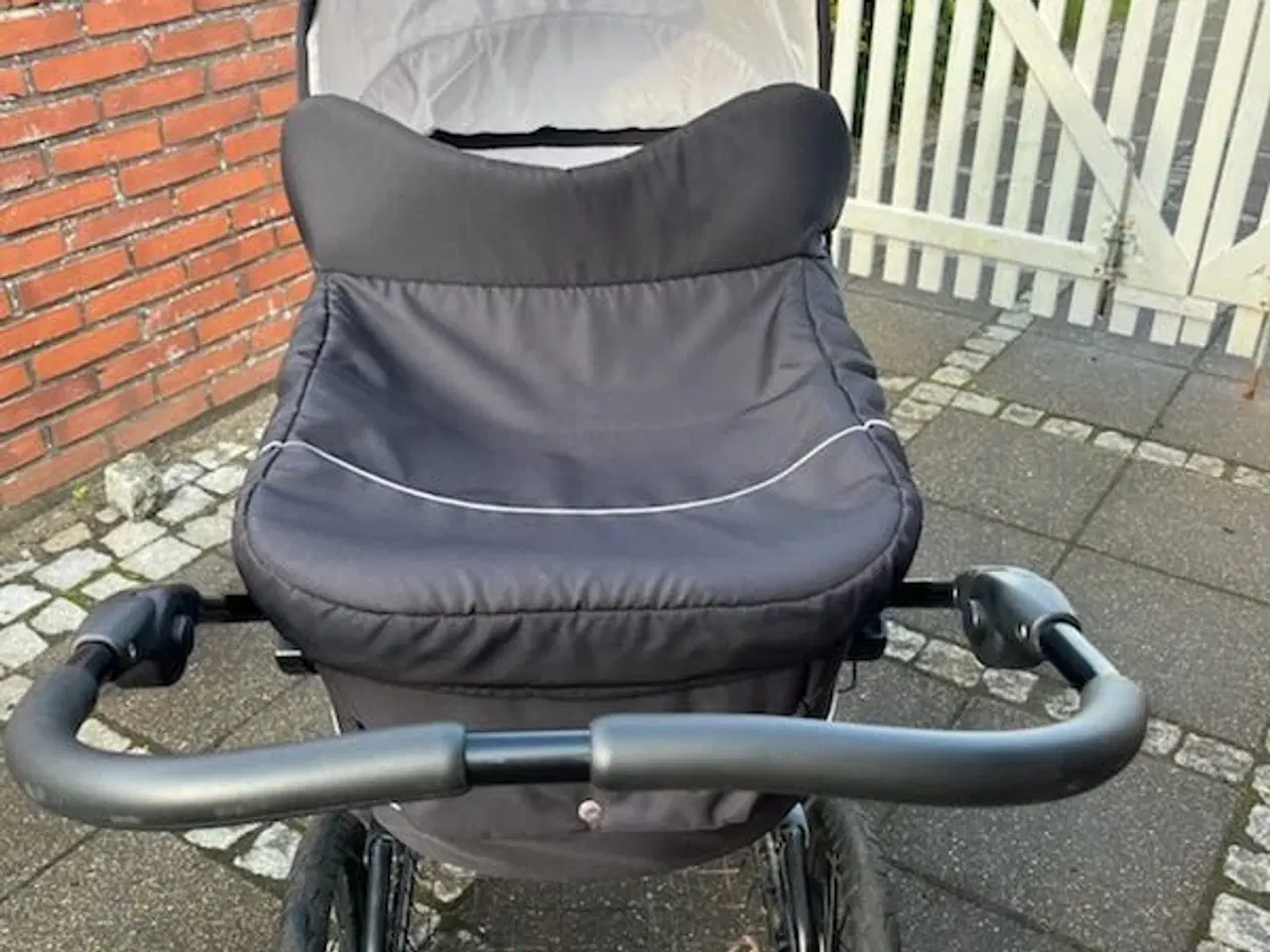 Billede 2 - Bedsteforældre Barnevogn med alt