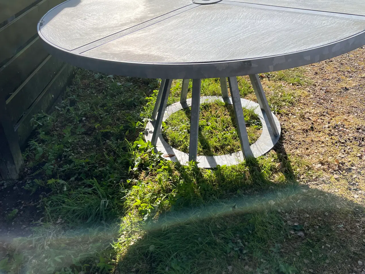Billede 4 - Havebord Ø 160 galvaniseret stel med stenplade