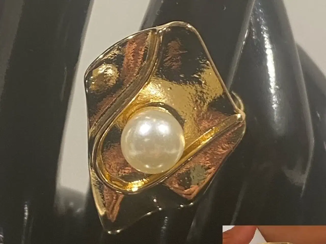 Billede 1 - * Lækker og STOR fingerring - med perle