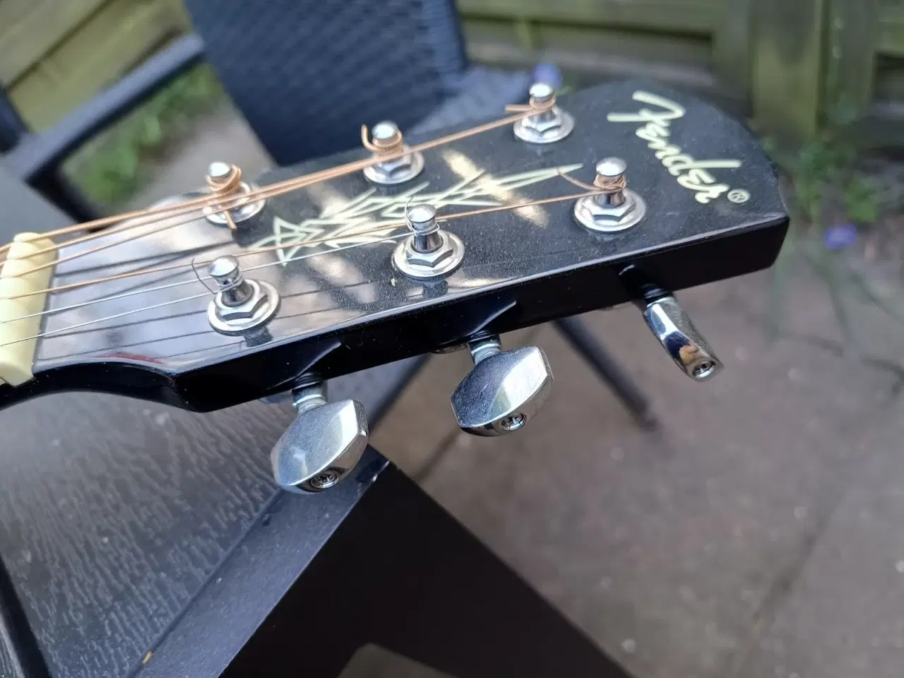 Billede 11 -  Fender T-Bucket 300 CE akustisk guitar.