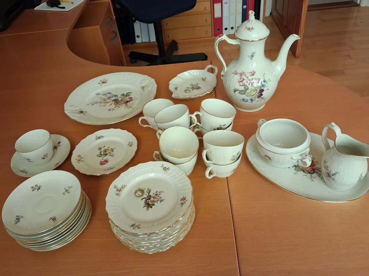 Billede 1 - Frijsenborg kaffestel - Royal Copenhagen 