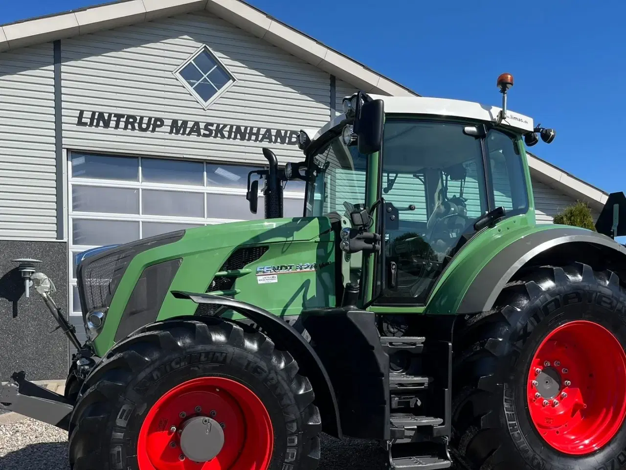 Billede 2 - Fendt 826 Vario Pæn godt udstyret traktor.