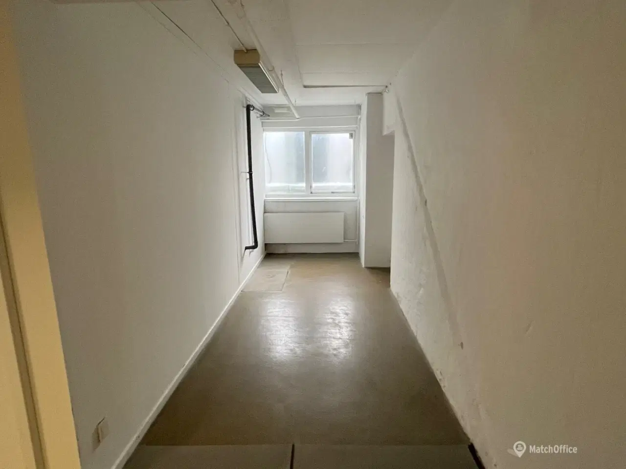 Billede 13 - Præsentabelt lagerlokale på i alt 335 m2