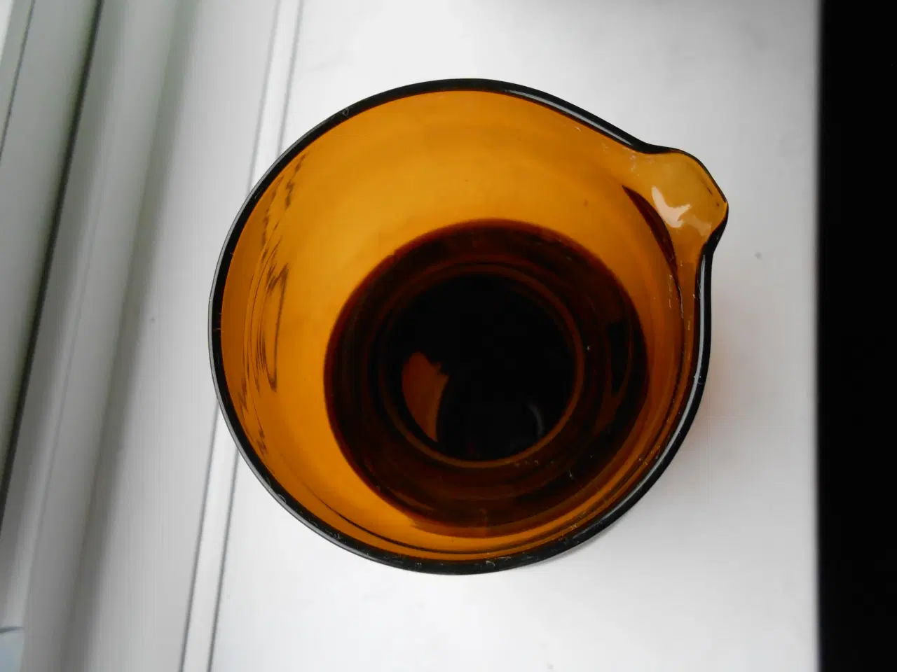 Billede 2 - Ravfarvet flot vandekande 1 liter fra 1960erne