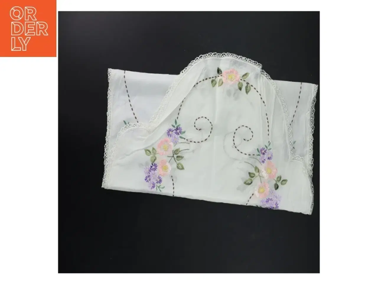 Billede 1 - Bordløber med blomsterbroderi (str. 90x39 cm)