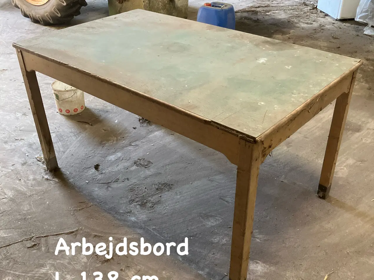 Billede 1 - Bortgives - arbejdsbord