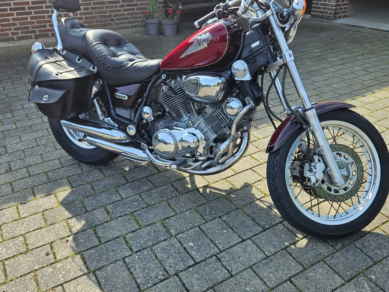 Billede 1 - flot nysynet Yamaha xv1100 virago sælges