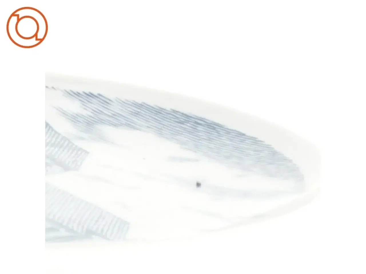 Billede 2 - Porcelæsnplatte "Farre Kirke" fra Svane porcelæn (str. Ø 19 cm)