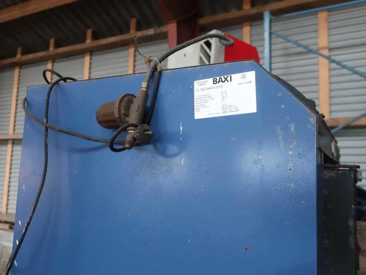 Billede 8 - Brændefyr BAXI Solo Innova 20 STD, Div. Paller med indhold, fælge med dæk m.m.