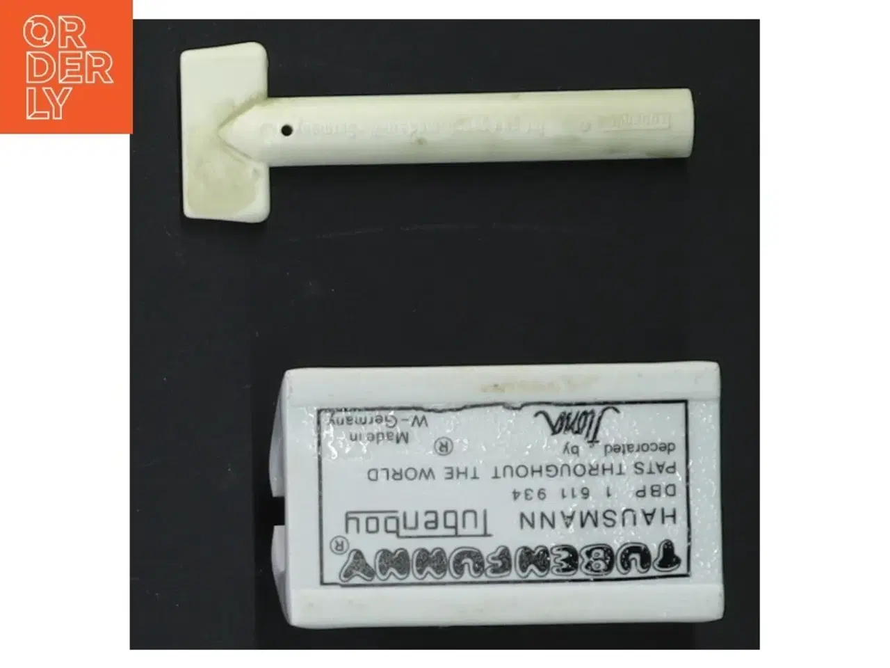 Billede 6 - Porcelænsbadeværelsessæt med rosendesign fra Jlona (str. Kop, 10 cm)