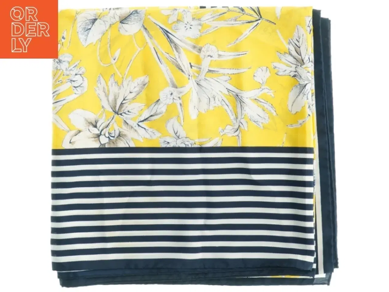 Billede 2 - Mønstret tørklæde fra Pr&#232;cis (str. 135 x 137 cm)