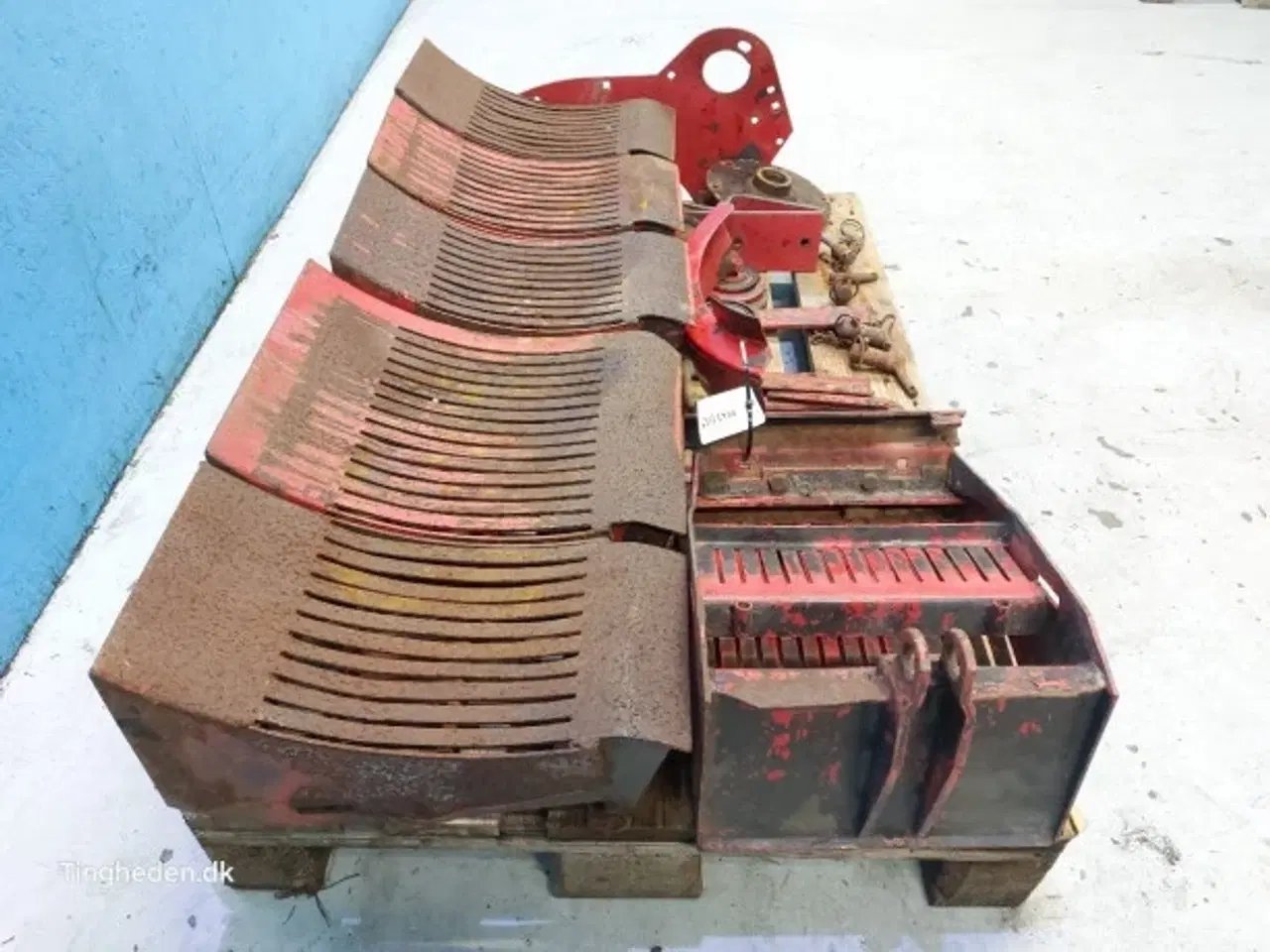 Billede 7 - Hesston 4700 Kniveholder Sæt 63103400 Ollerup Snitter