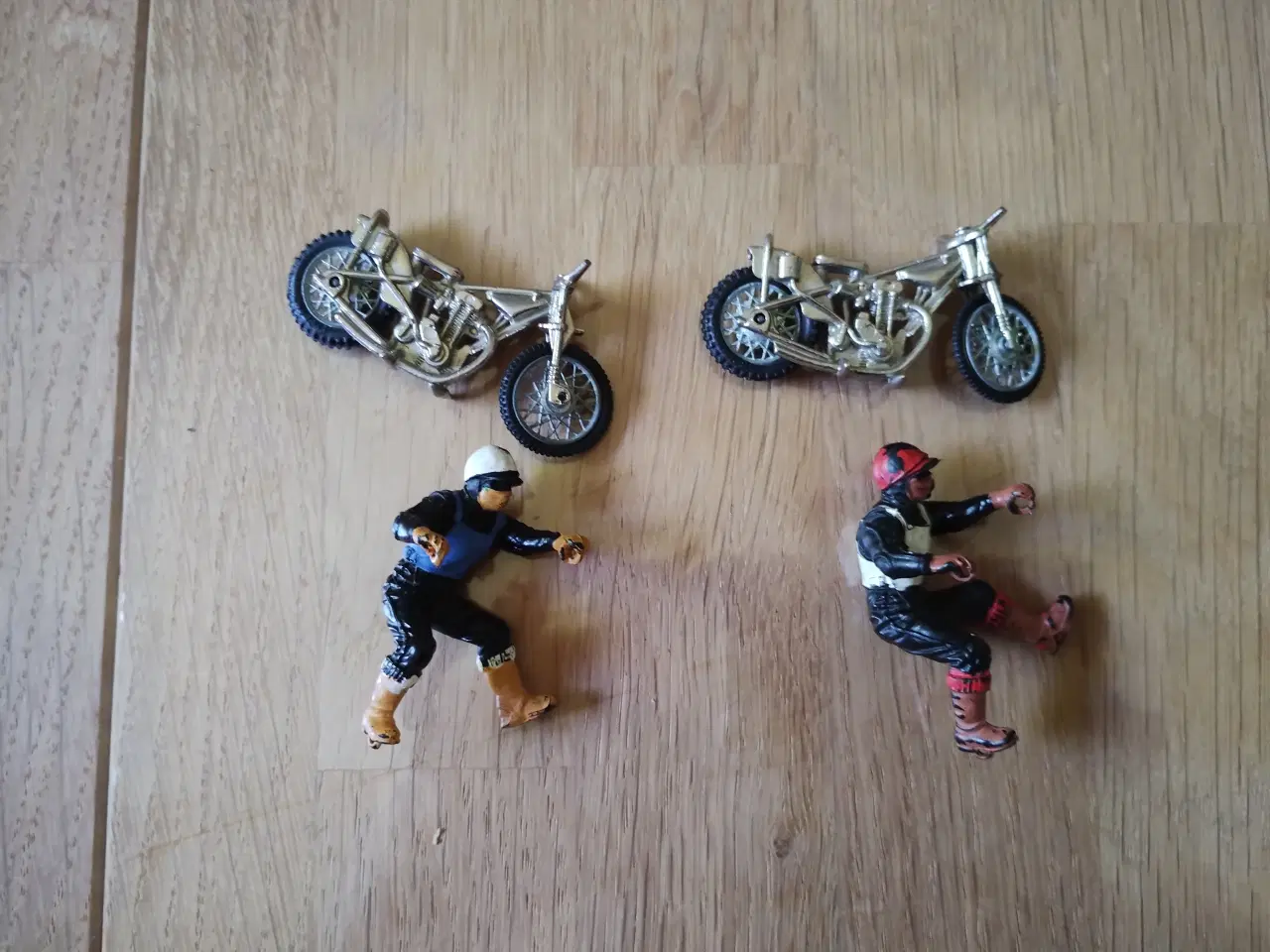 Billede 2 - 2 Speedway kører med motorcykel