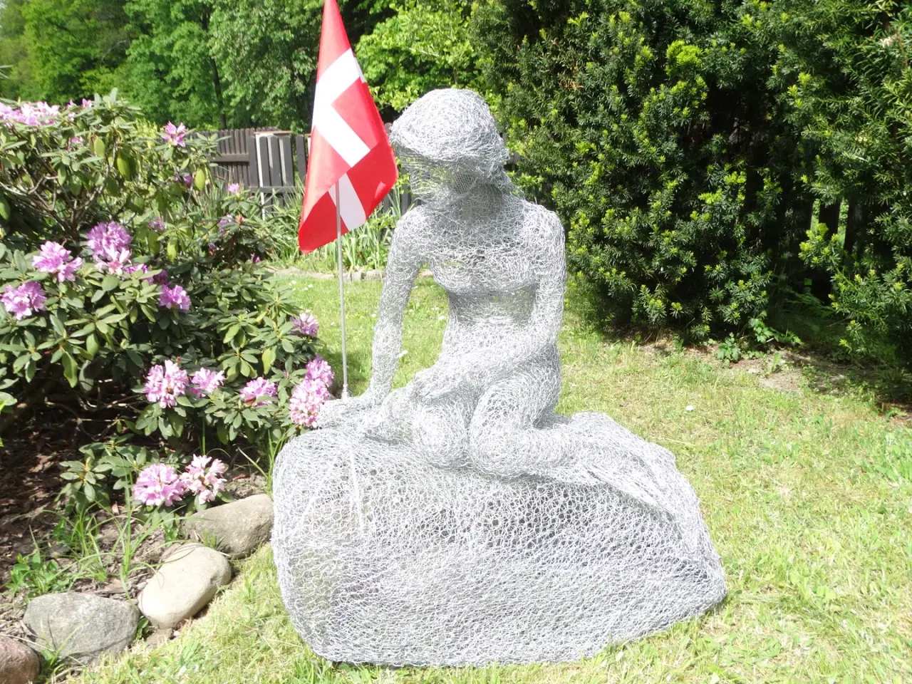 Billede 3 - håndlavet haveskulptur, dekoration-Lille Havfrue 