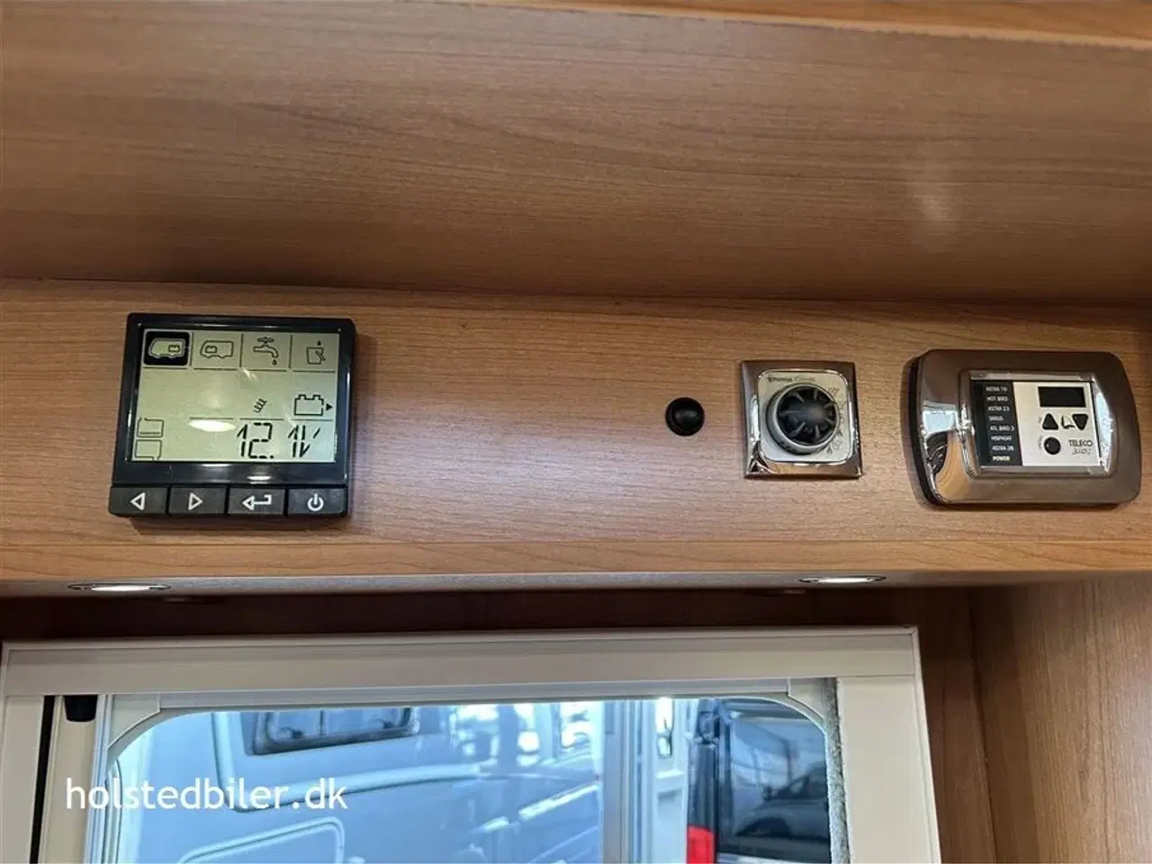 Billede 17 - 2012 - LMC Liberty   Automatgear og enkeltsenge.