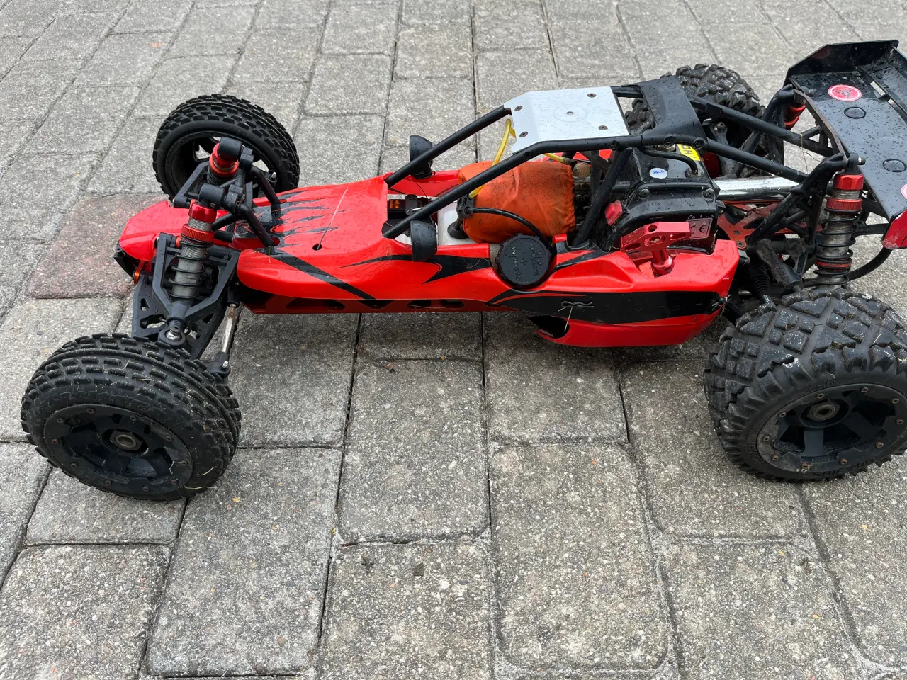 Billede 4 - Rovan Baja 5B fjernstyret benzinbil