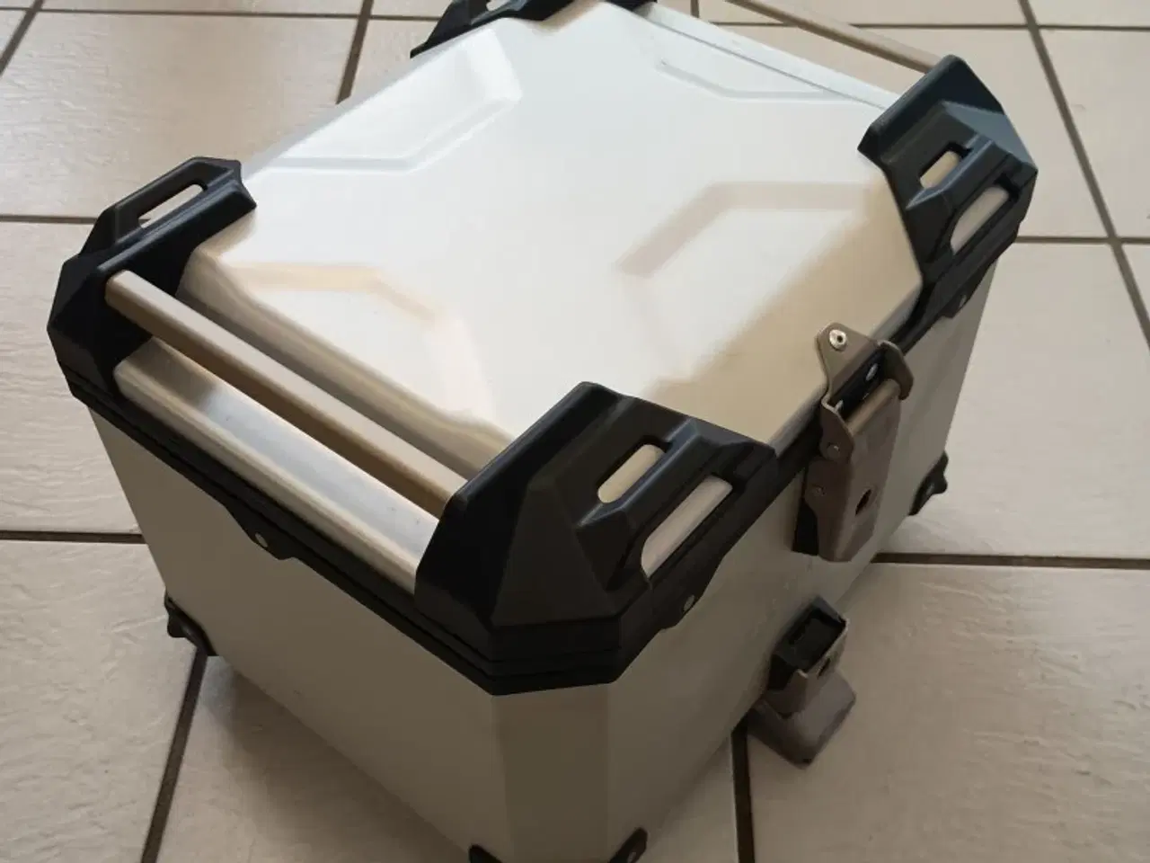 Billede 1 - Topboks Alu, Suzuki DL650 DL1050