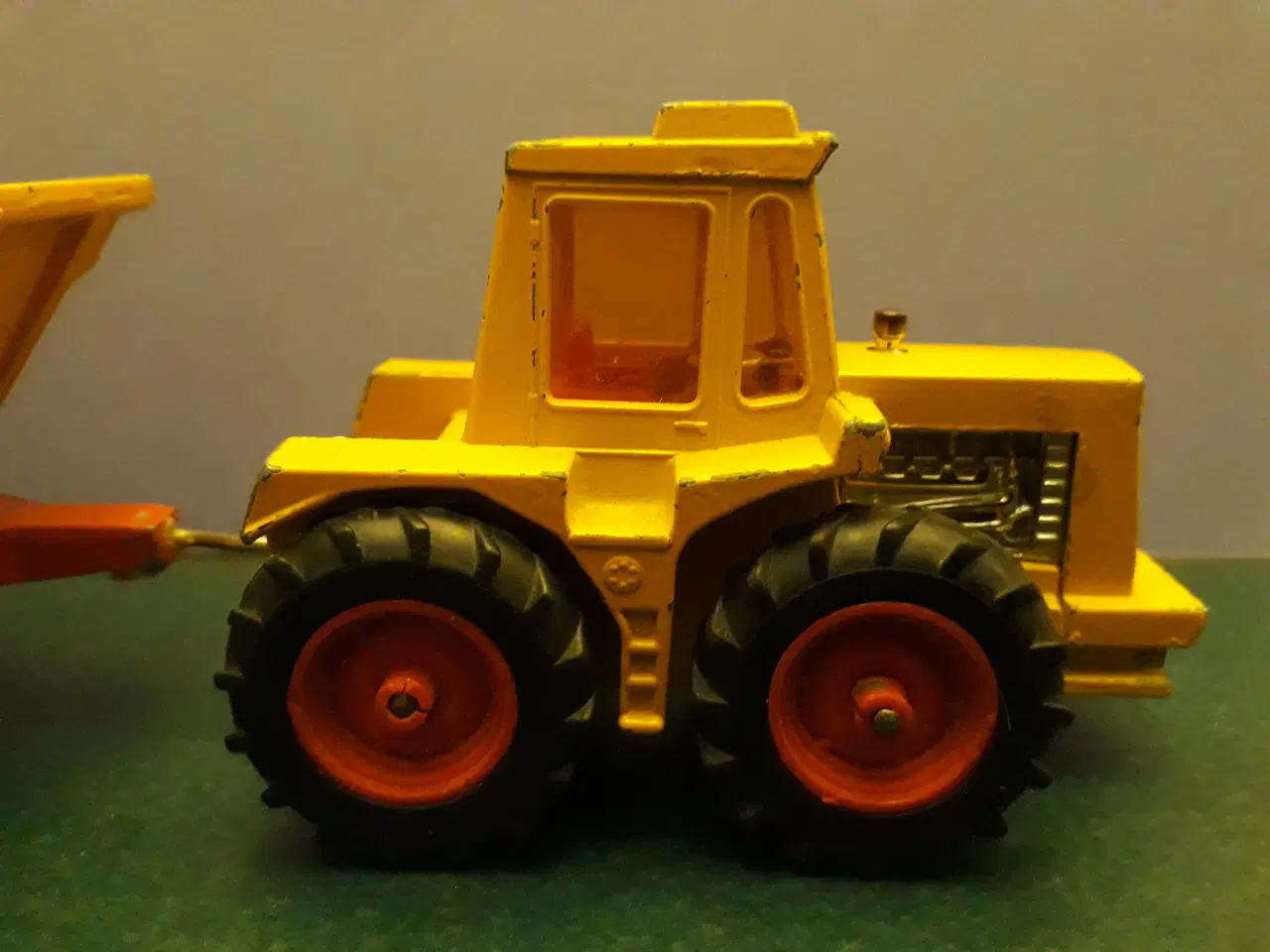 Billede 3 - Matchbox Muir-Hill Traktor med Tiptrailer