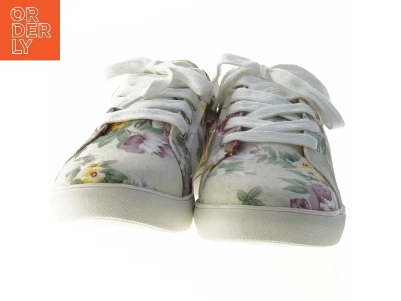 Billede 4 - Blomstertryk sneakers fra Cellbes (str. 41 )