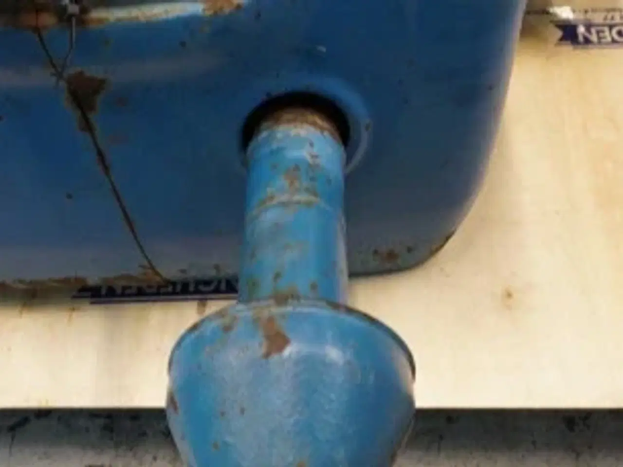 Billede 9 - Ford 4000 Fronthjelm C5NN8N202AH