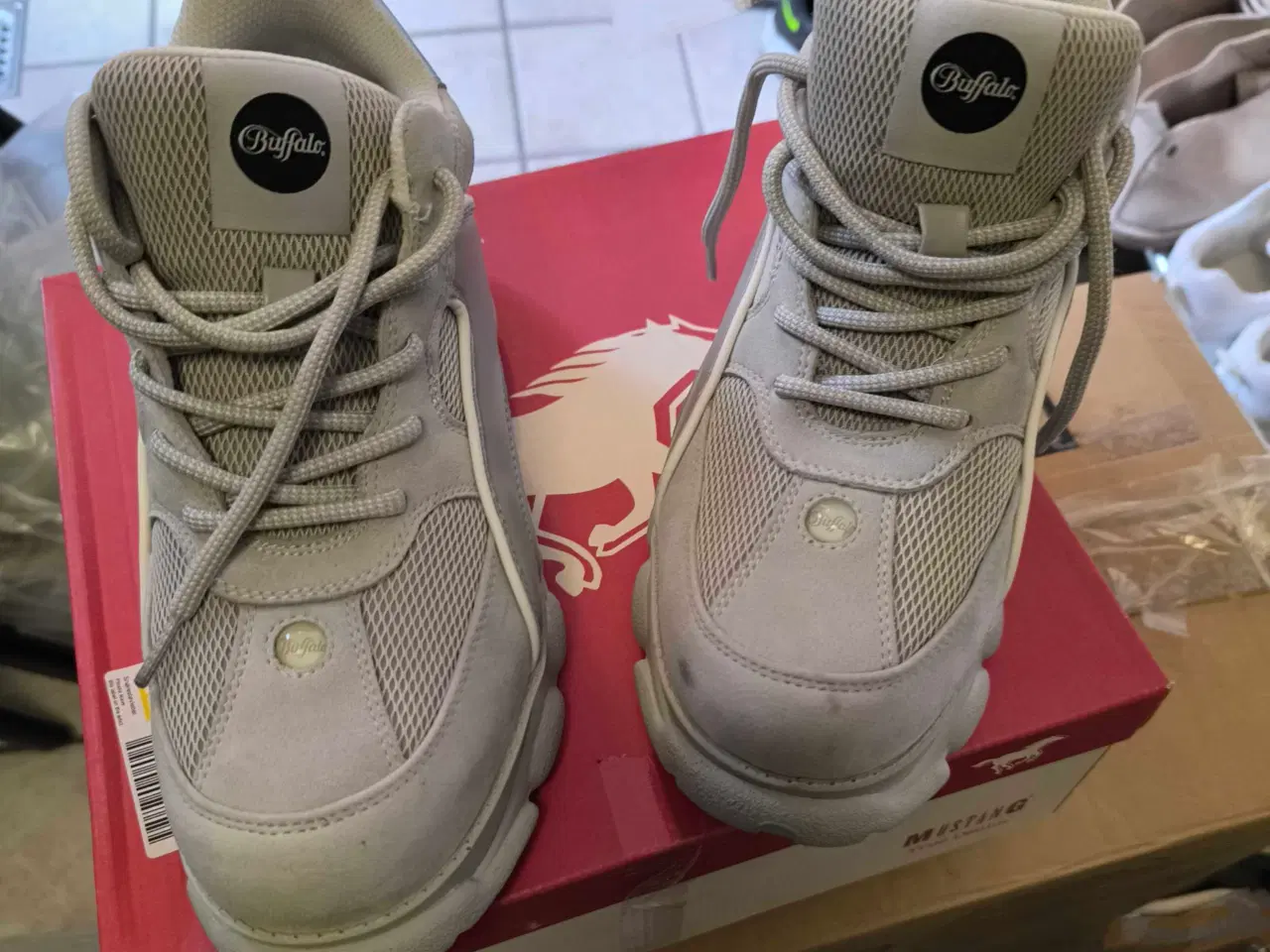 Billede 2 - Buffalo sko meget lidt brugt 