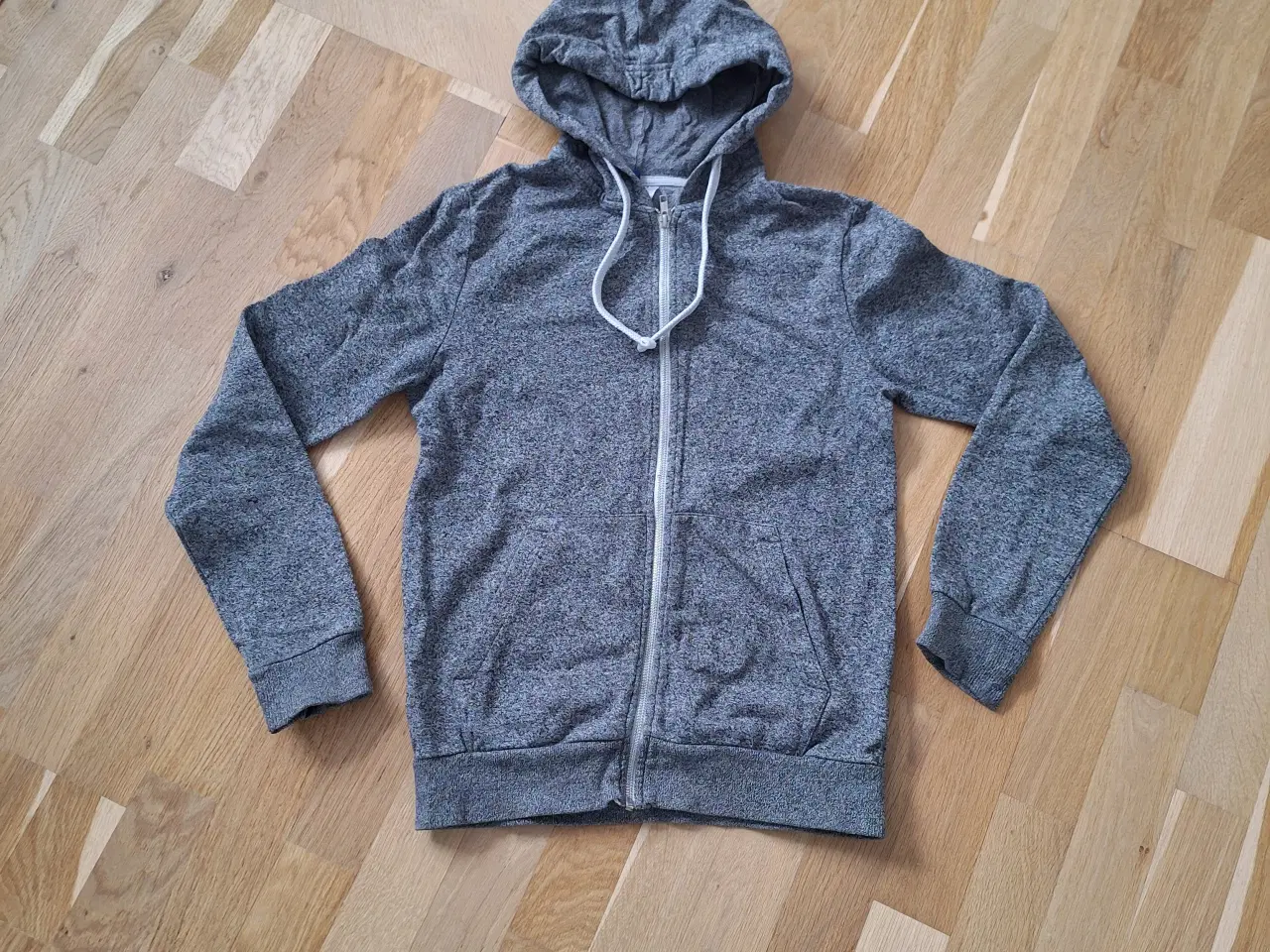 Billede 1 - Hættetrøje