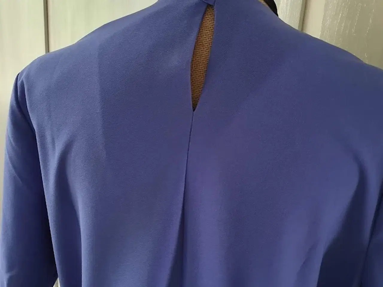 Billede 4 - Tøj str. 46 - 7 dele. Kjole, overdele og bukser