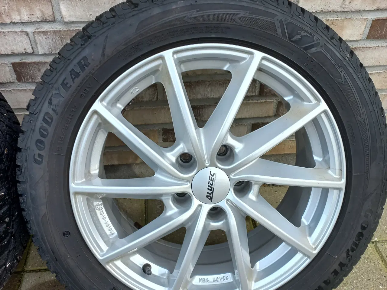 Billede 5 - Alufælge 5 x 112 med Goodyear vinterdæk 215/55R17