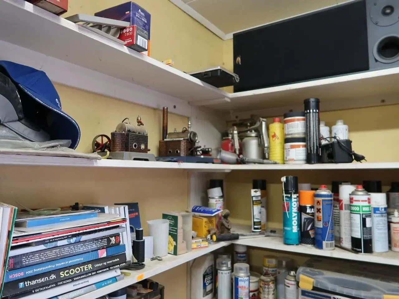 Billede 8 - Div. Plejemidler, skruer, møtrikker, racerbiler m.m.