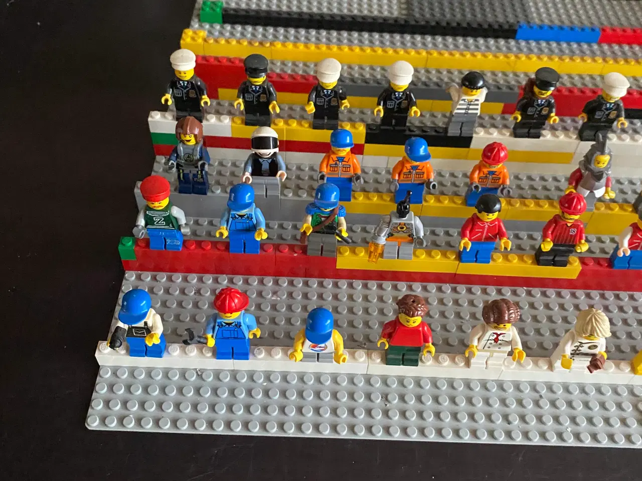 Billede 3 - Lego figurer 37 stk sælges. 