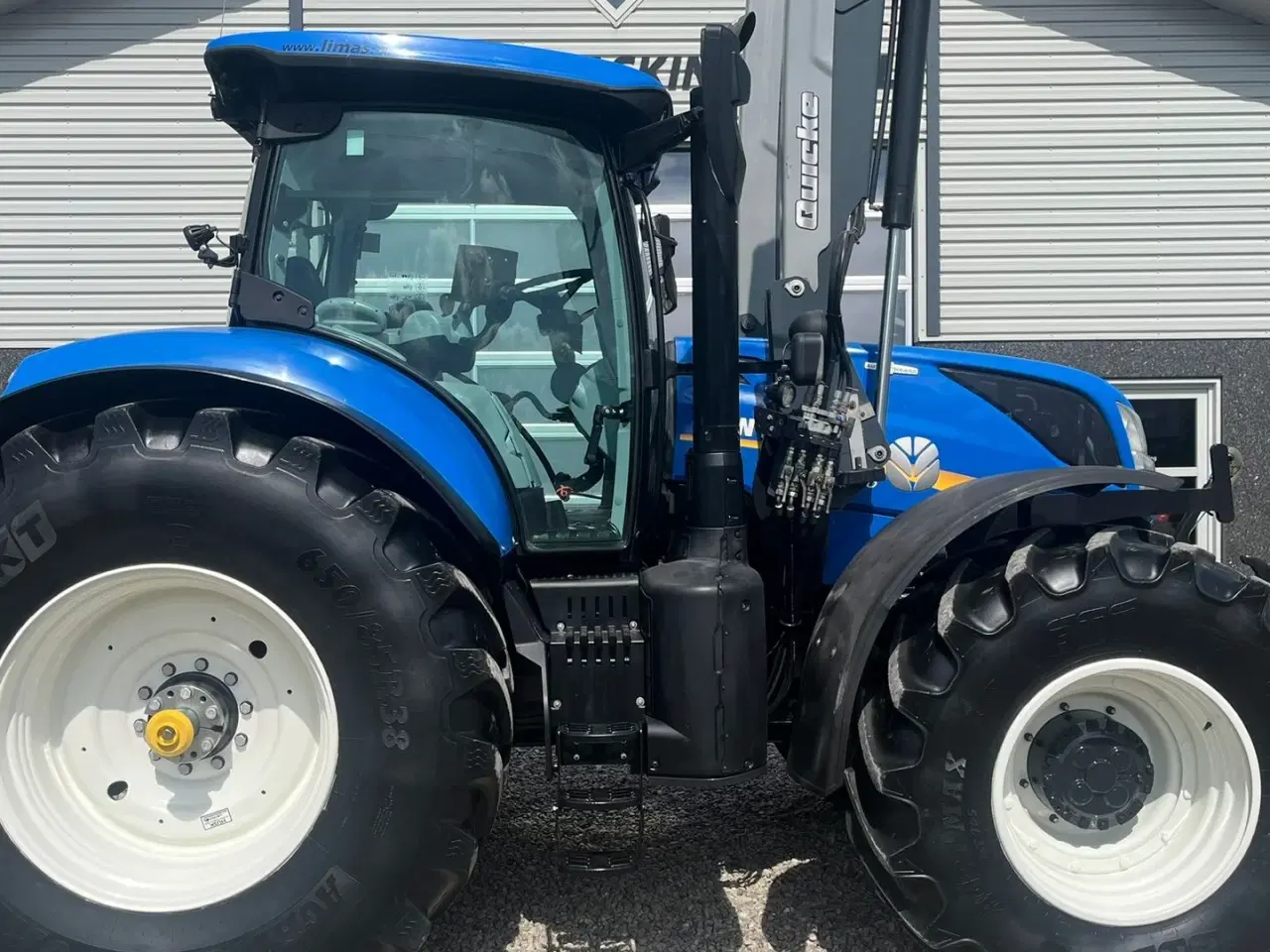 Billede 17 - New Holland T7.270 AC med frontlift og frontlæsser