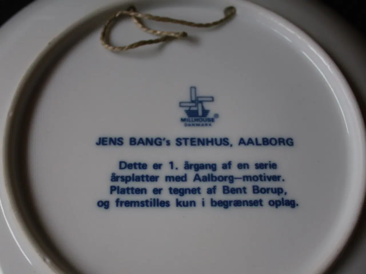 Billede 3 - Platter med Ålborg motiver