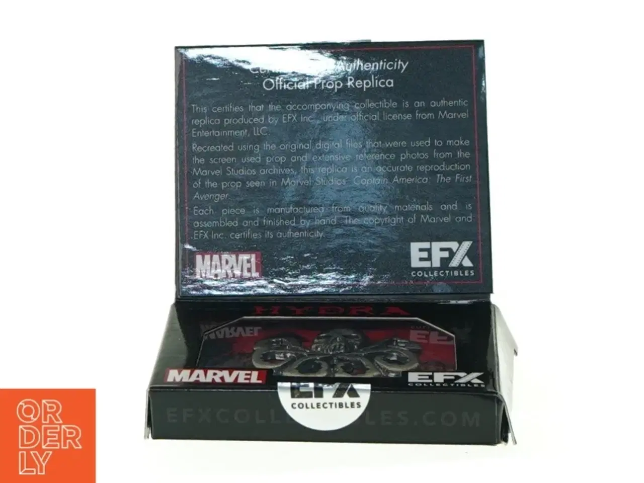 Billede 3 - Captain America Hydra pin - Official prop replica fra Marvel (str. 8 x 6 cm)