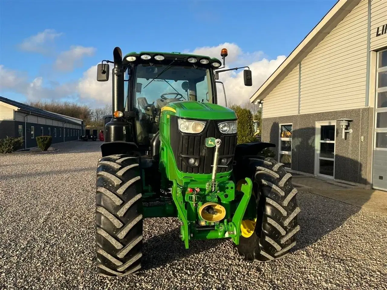 Billede 18 - John Deere 6175R Med frontlift og frontPTO