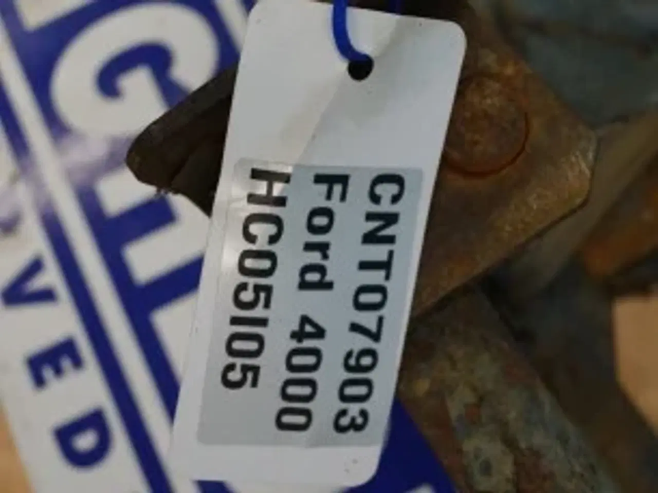 Billede 14 - Ford 4000 Batterikasse 