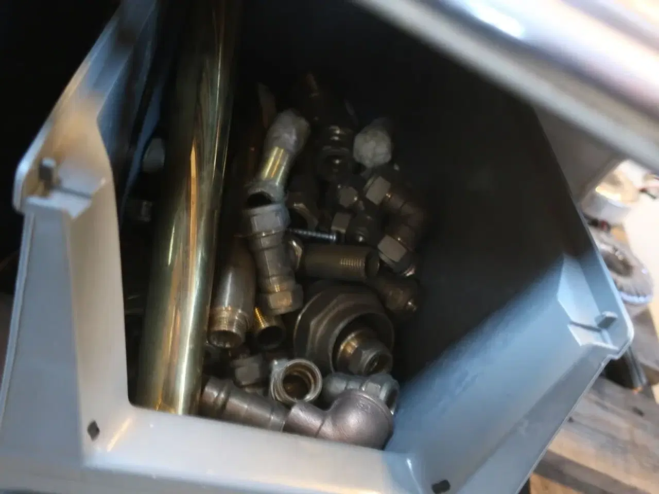 Billede 3 - Rør, fittings m.m. på palle