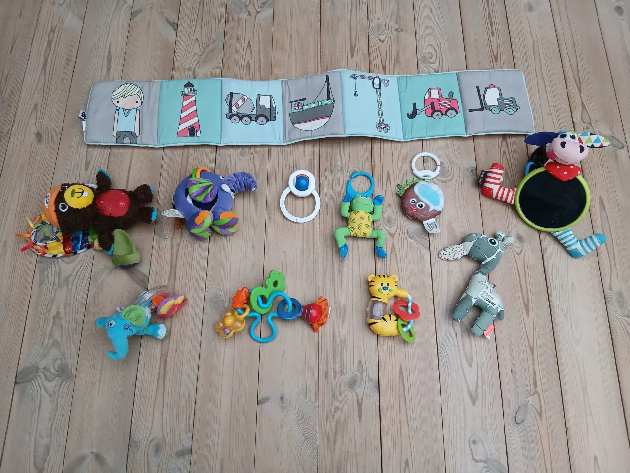 Billede 1 - LAMAZE m.fl. - med lyde, knitren osv.