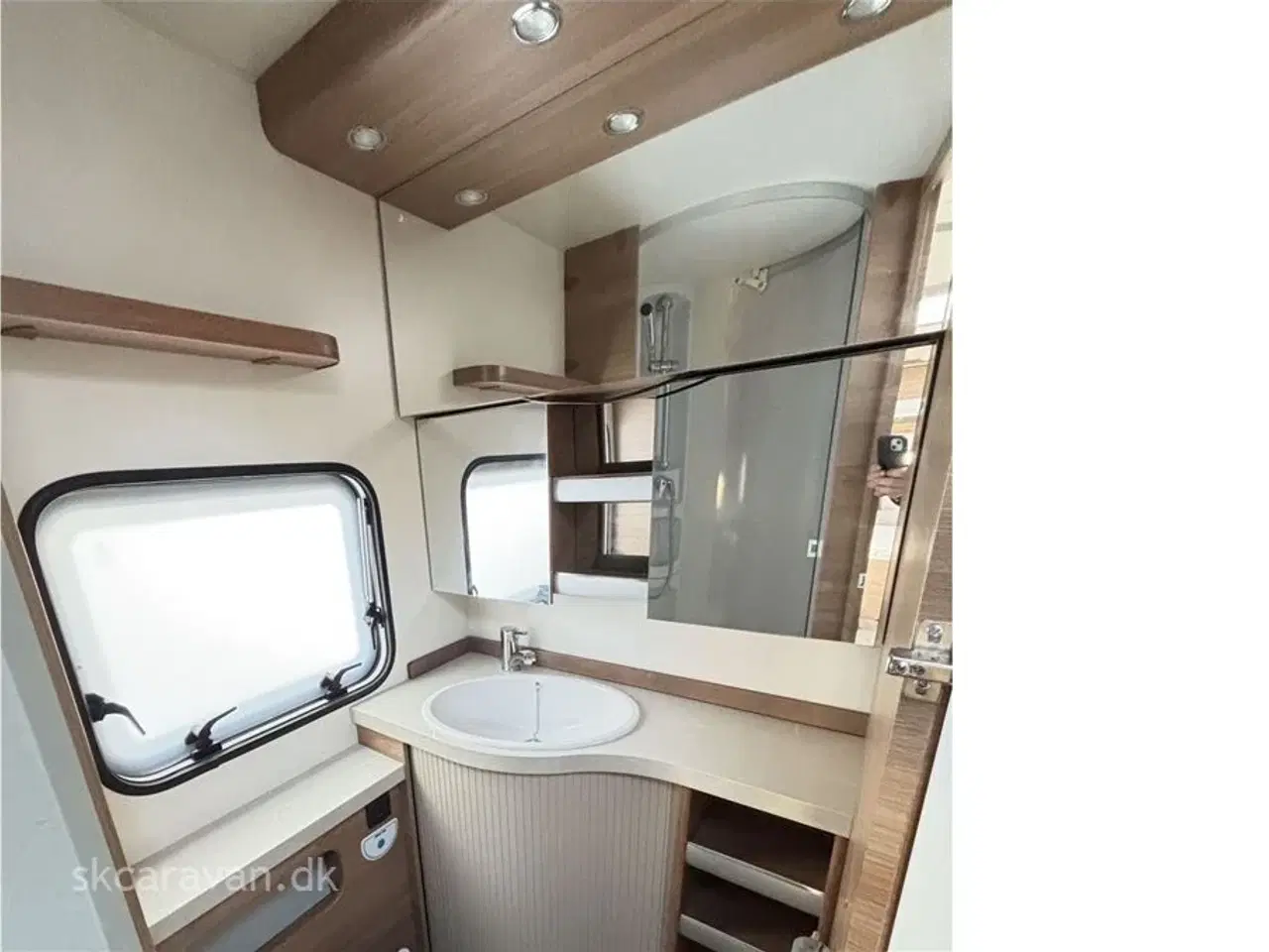 Billede 9 - 2022 - Hobby De Luxe 545 KMF Kampagne   Pæn og velholdt Familievogn